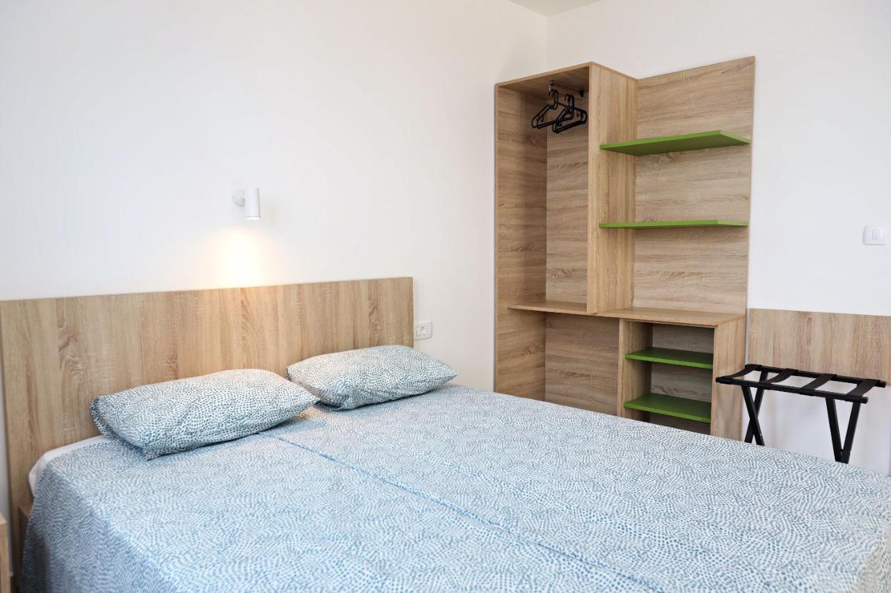 Apartments Oktopus 수토모레 외부 사진
