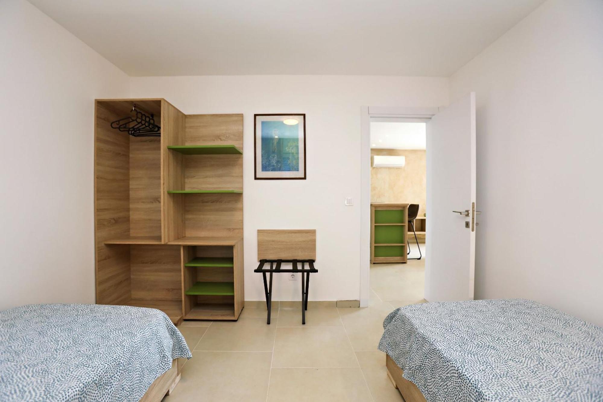 Apartments Oktopus 수토모레 객실 사진
