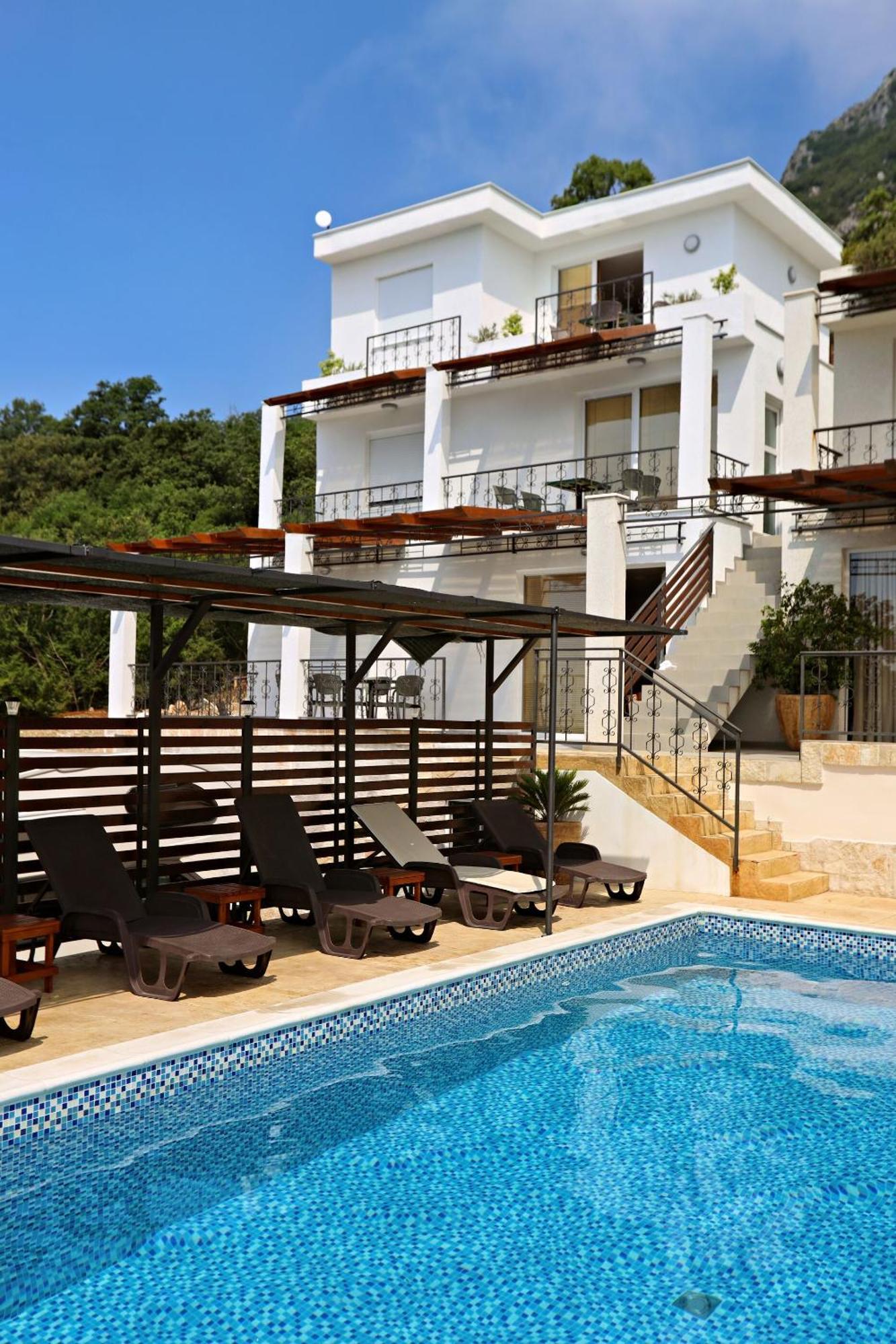 Apartments Oktopus 수토모레 외부 사진