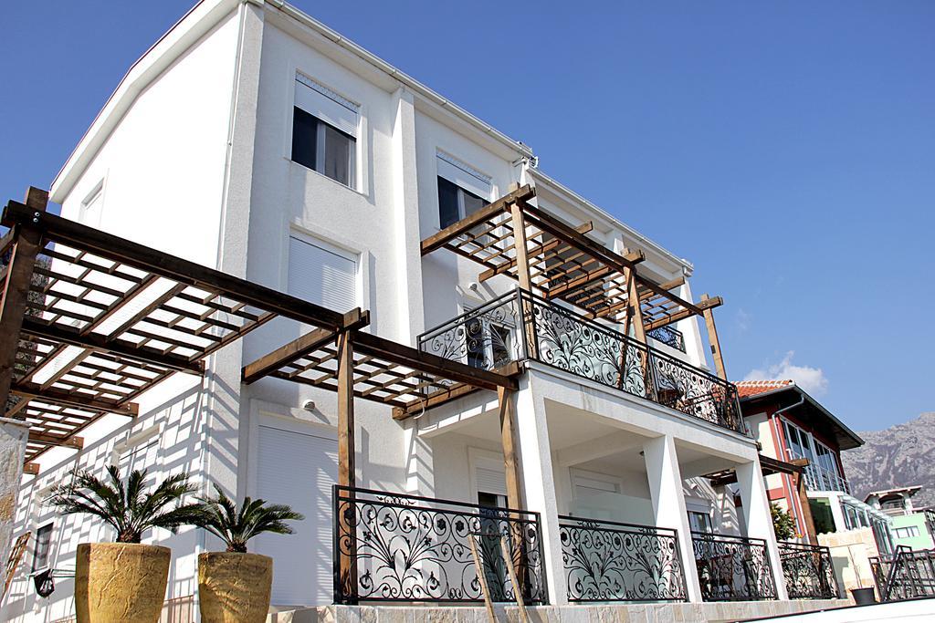 Apartments Oktopus 수토모레 외부 사진