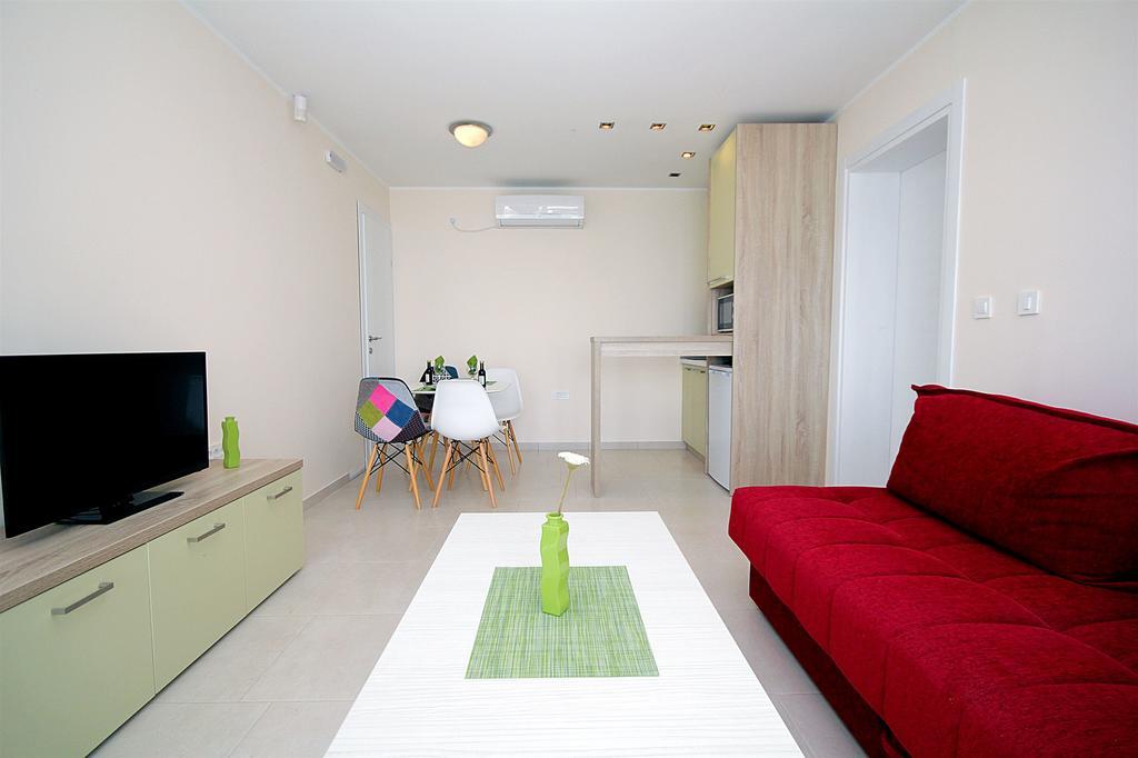 Apartments Oktopus 수토모레 외부 사진