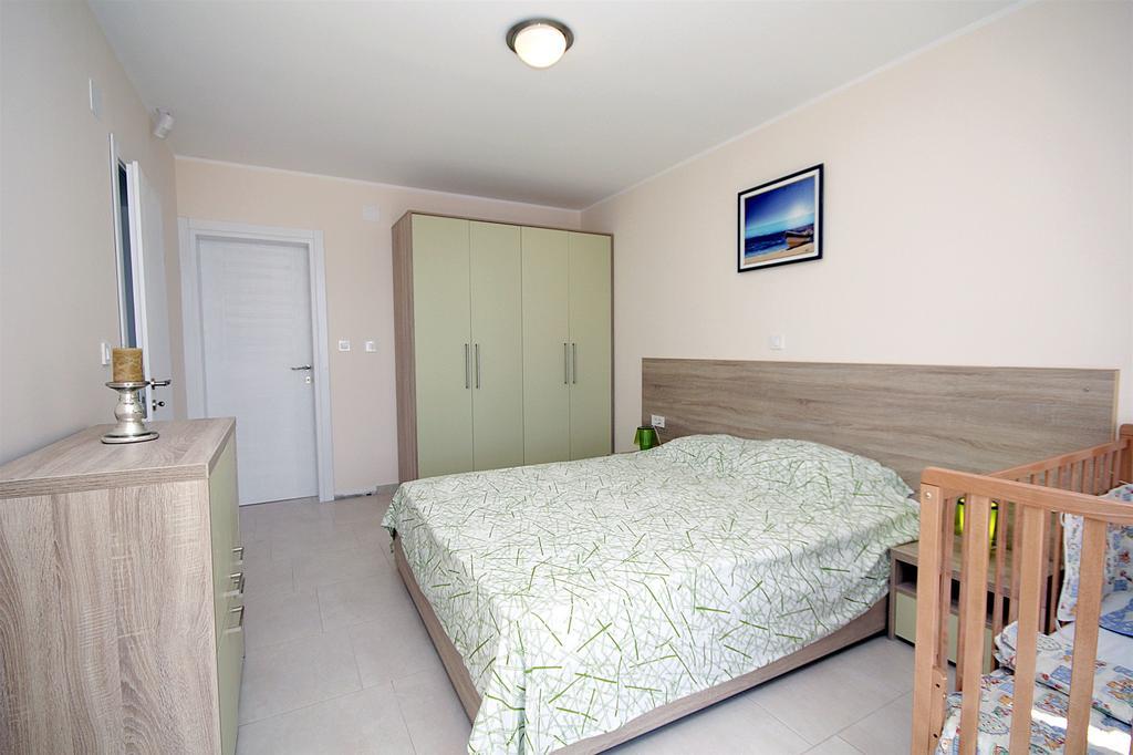 Apartments Oktopus 수토모레 외부 사진