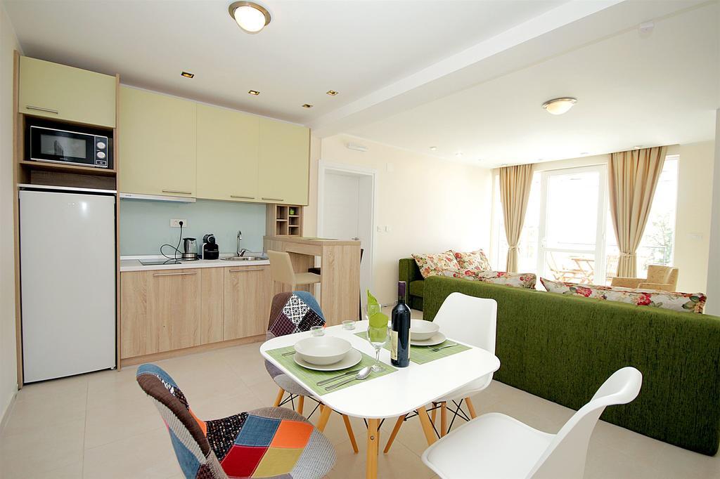 Apartments Oktopus 수토모레 외부 사진